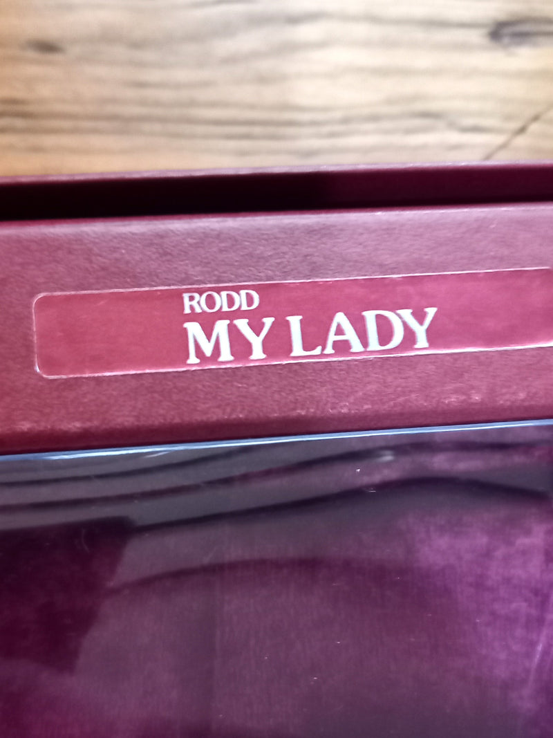我的 Lady Rodd 餐具套装 - 从未使用过！