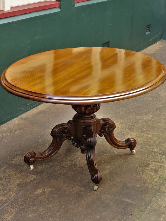 Colonial Kauri Oval Dining Table