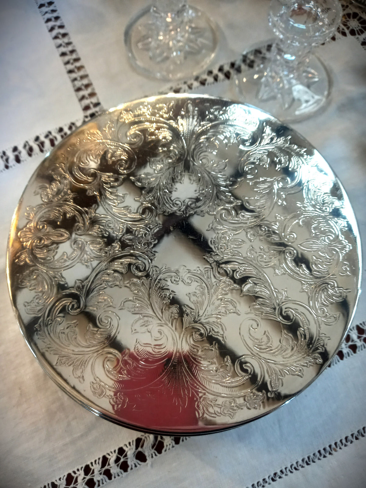 Set of 8 Silver Placemats